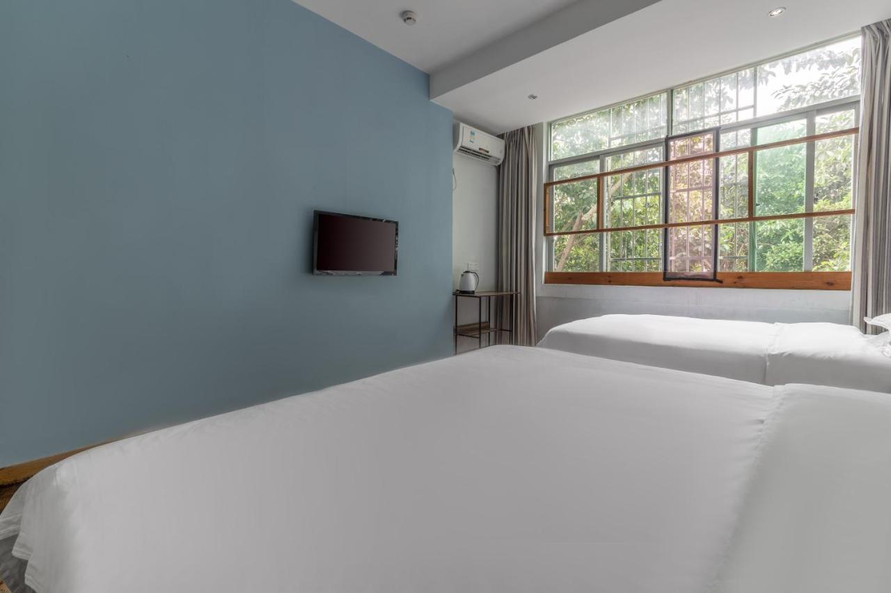 Sanya Bluesky International Youth Hostel Kültér fotó